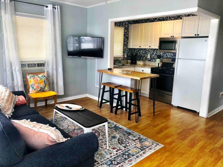 Steps To Beach & Downtown! Cozy Beach Bungalow #1 Lake Worth Beach Dış mekan fotoğraf